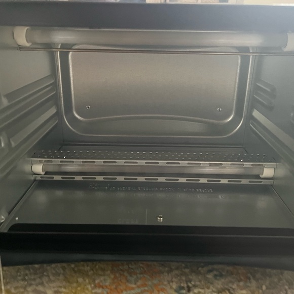 Rival 4-slice toaster oven - Picture 4 of 6